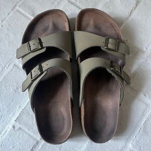Birkenstock Sydney Vegan 40, color Khaki